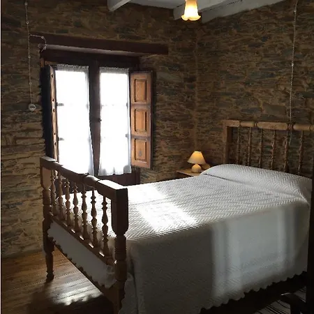 **** El Barreiro. Ideal Familias.