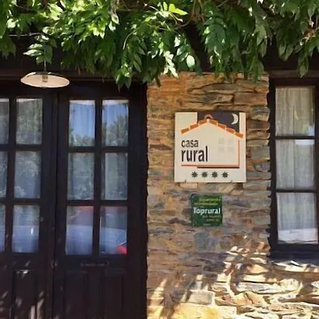 **** El Barreiro. Ideal Familias. Σπίτι διακοπών Sorbeda del Sil