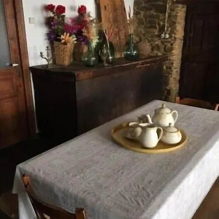 **** El Barreiro. Ideal Familias.