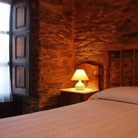 **** El Barreiro. Ideal Familias. Σπίτι διακοπών Sorbeda del Sil