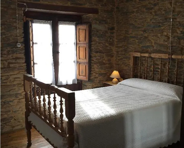 **** El Barreiro. Ideal Familias.