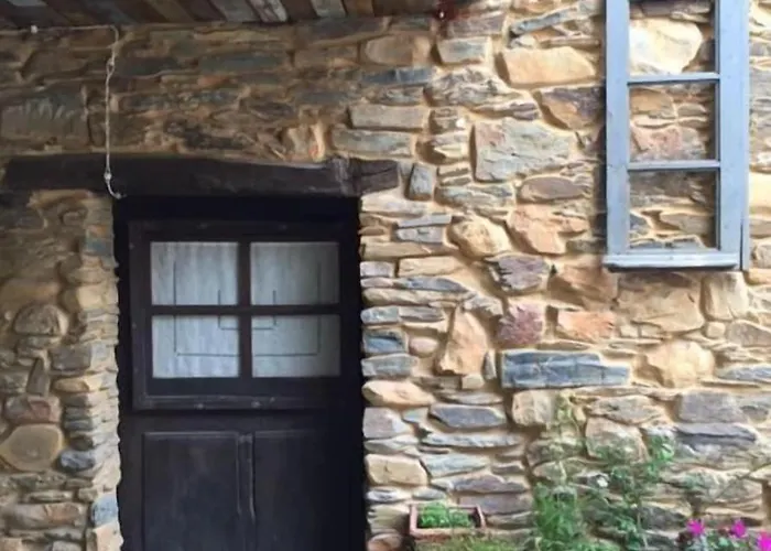 **** El Barreiro. Ideal Familias.