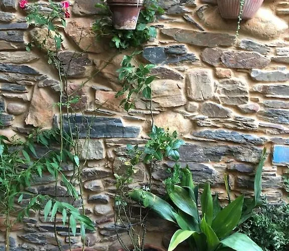 別荘 **** El Barreiro. Ideal Familias. Sorbeda del Sil